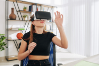 VR定制在房地产销售中的应用前景如何？VR定制技术如何革新房地产市场？